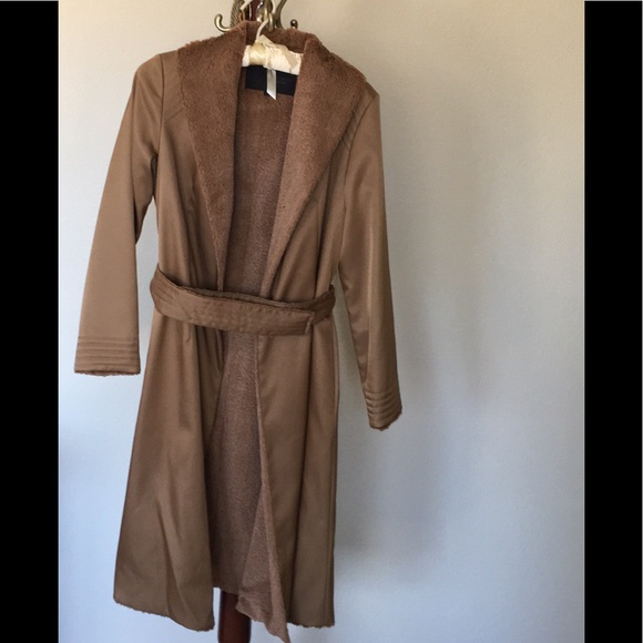 Poshmark Buy And Sell Fashion Home Decor Beauty More